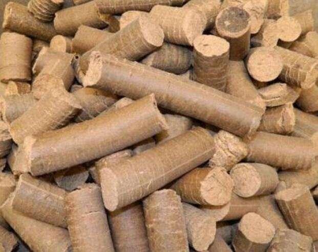 生物质压块燃料冒黑烟的原因